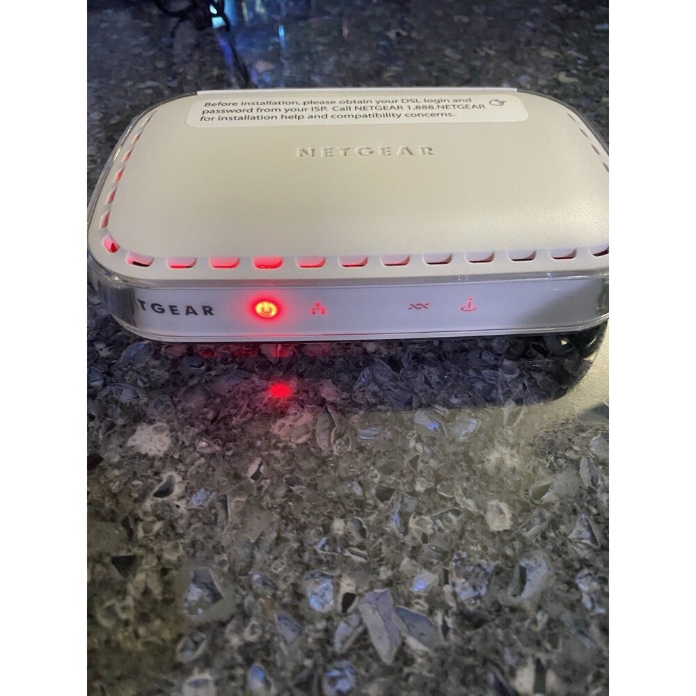 NETGEAR Broadband ADSL2+ Modem DM111PSP DSL Modem - Picture 4 of 9
